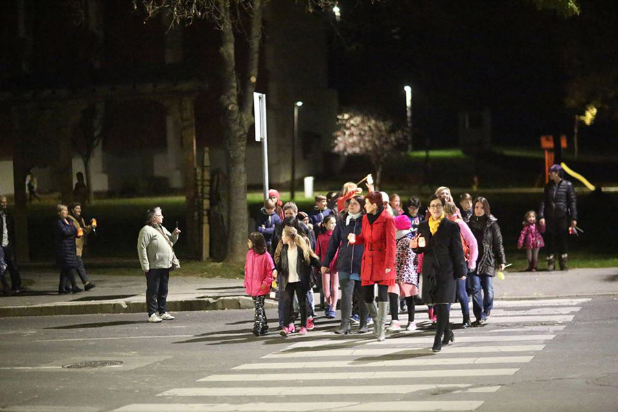 A komlói Szent Bernadett Tagóvoda megemlékezése Szent Mártonról | Fotó: Rákos Ildikó komlo1