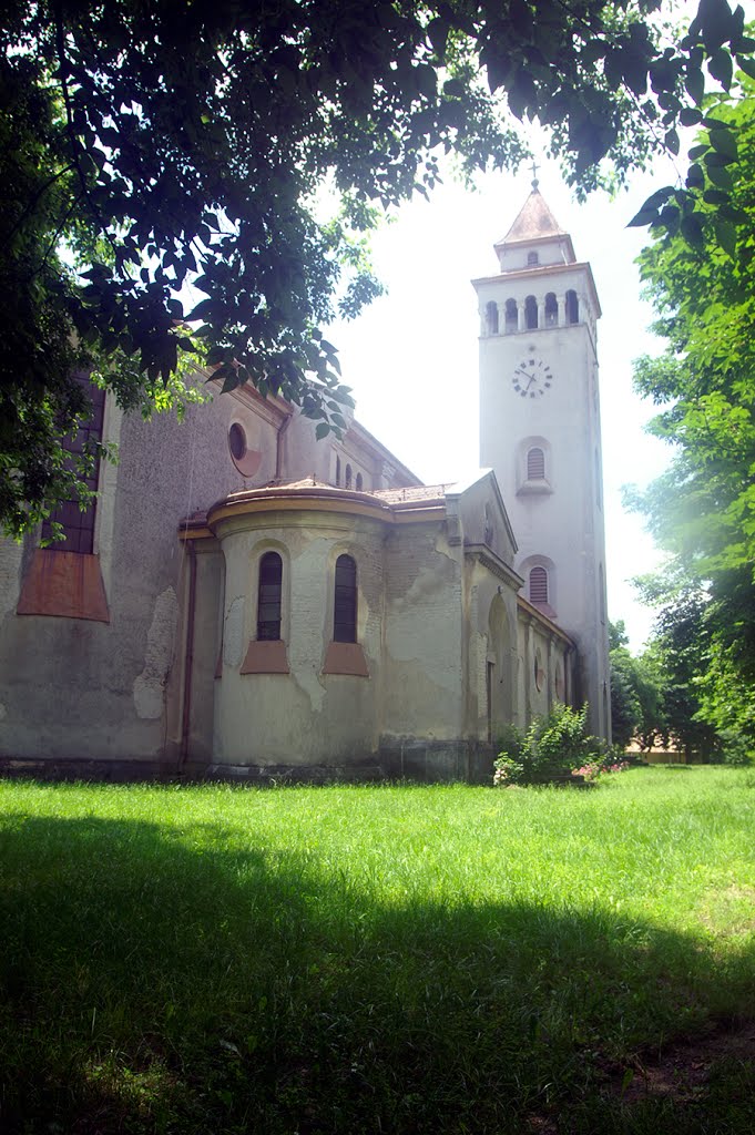 batai templom kulso 01