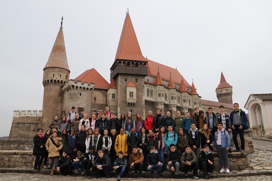 3 1Csopikép Vajdahunyad 