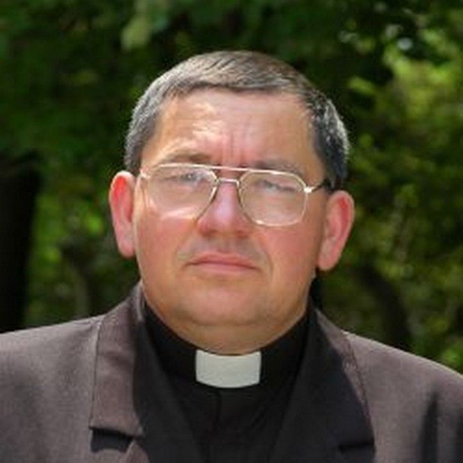 Farkas Jozsef kisegitolelkesz