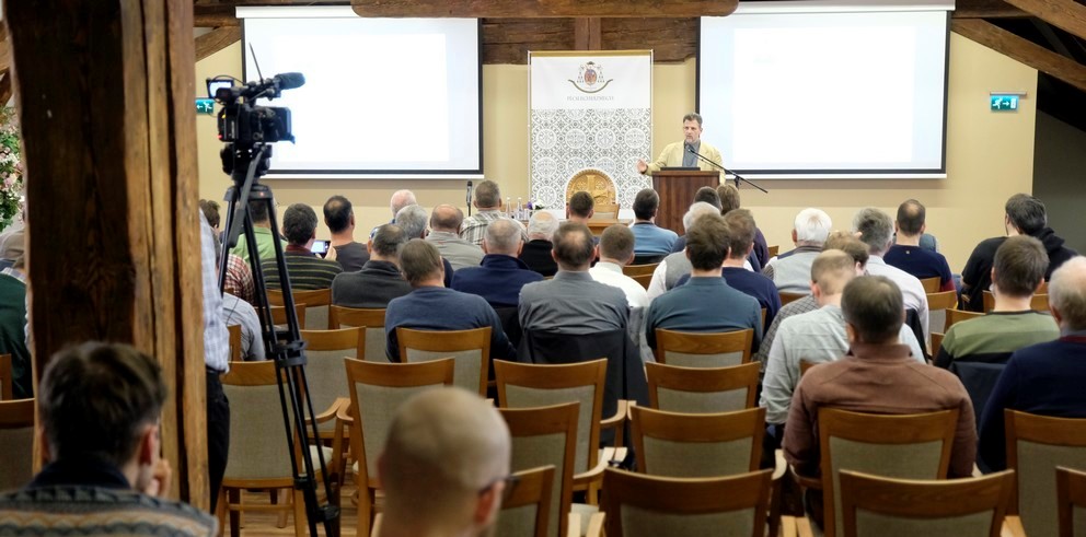 Ferfitalalkozo 04 Pecs 11