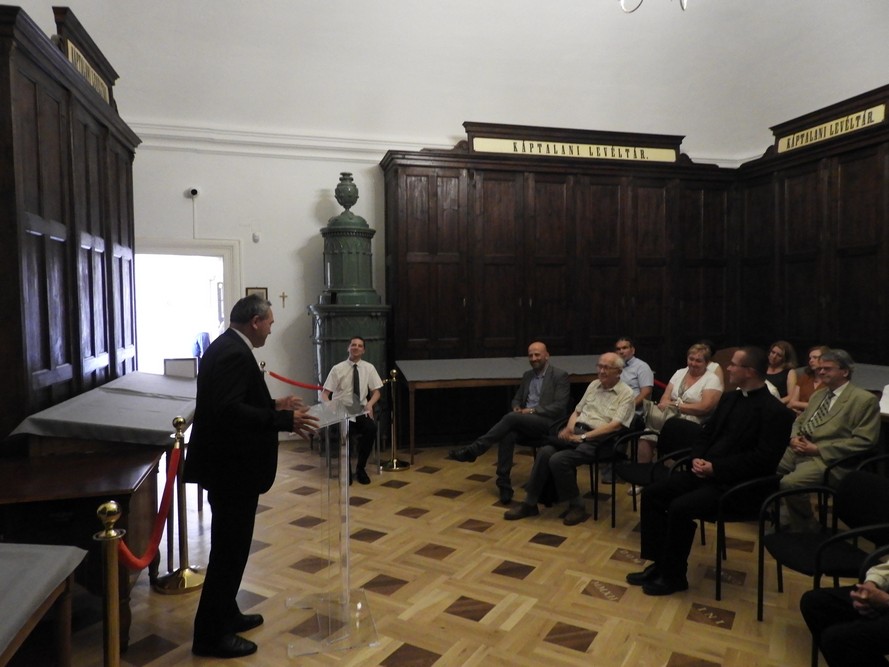 Leveltar kiallitas 018