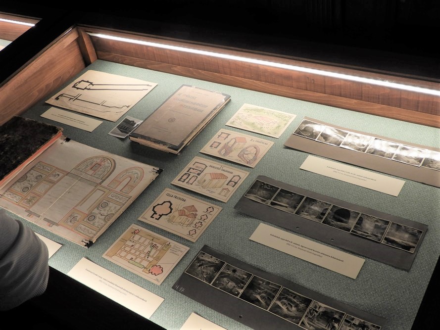 Leveltar kiallitas 044