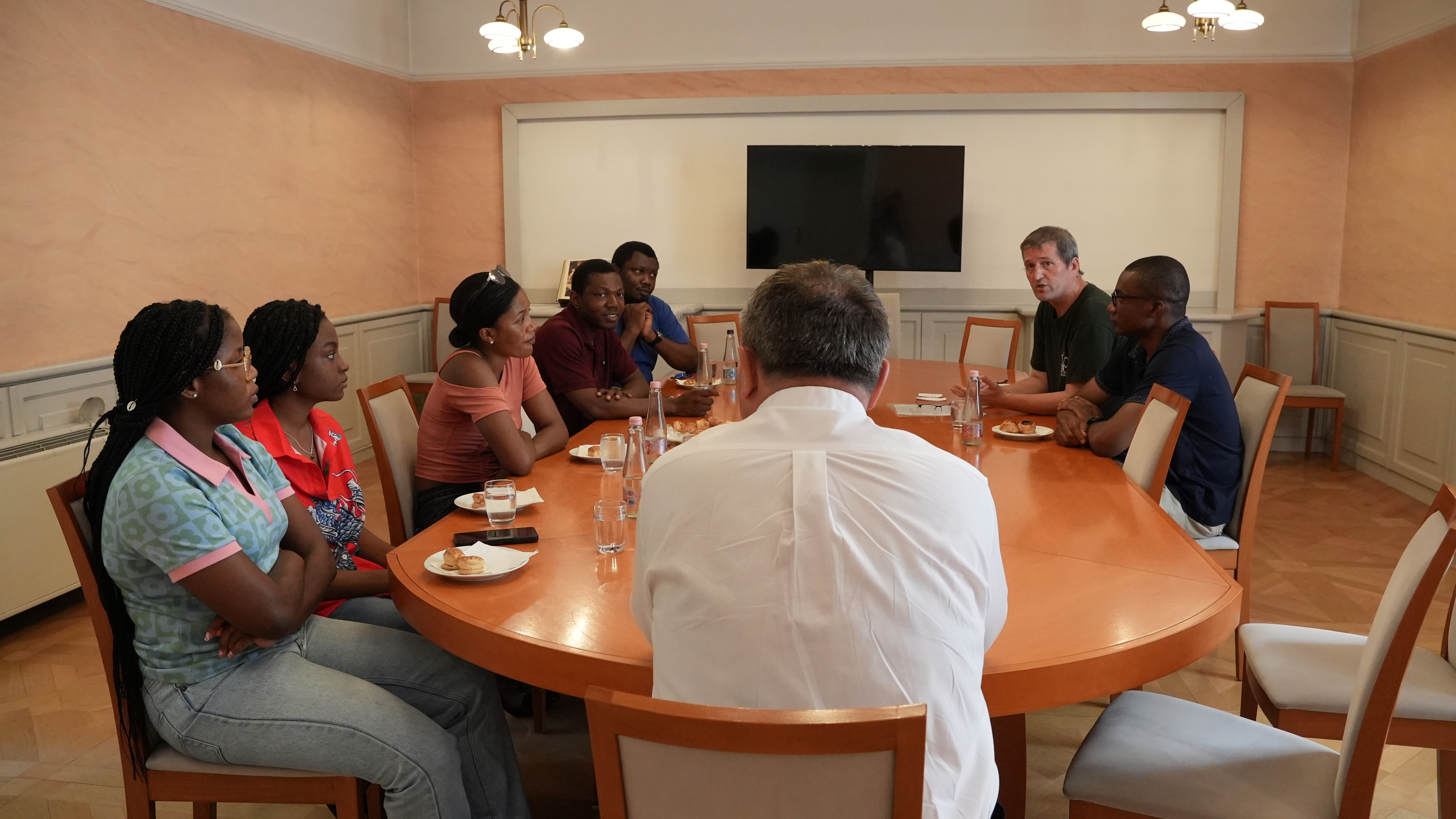 Nigériaiakkal találkozás06 30 1