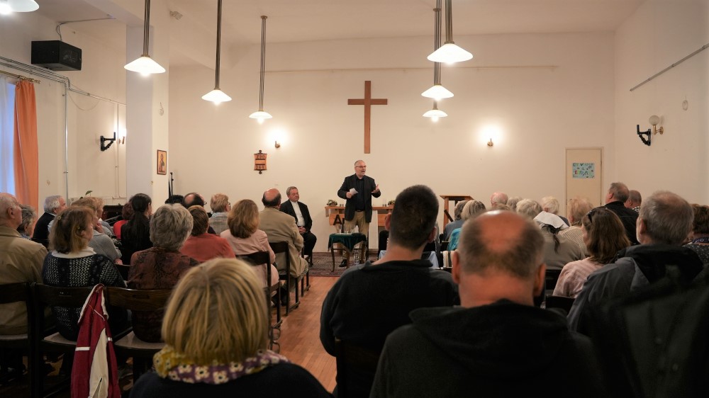 425 Teremtes hete FElfoldi Kondoros 01