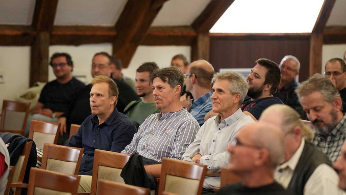 Ferfitalalkozo 5 076