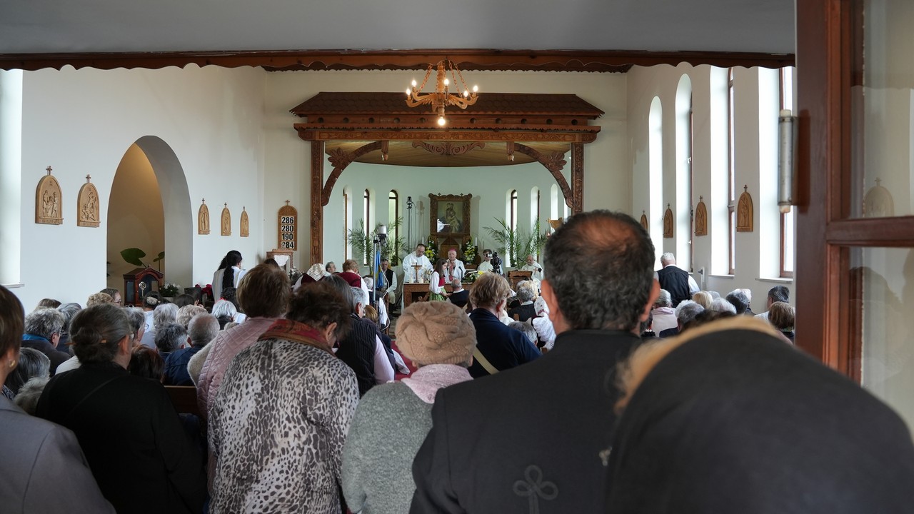 Szekely bucsu Kismanyok 103