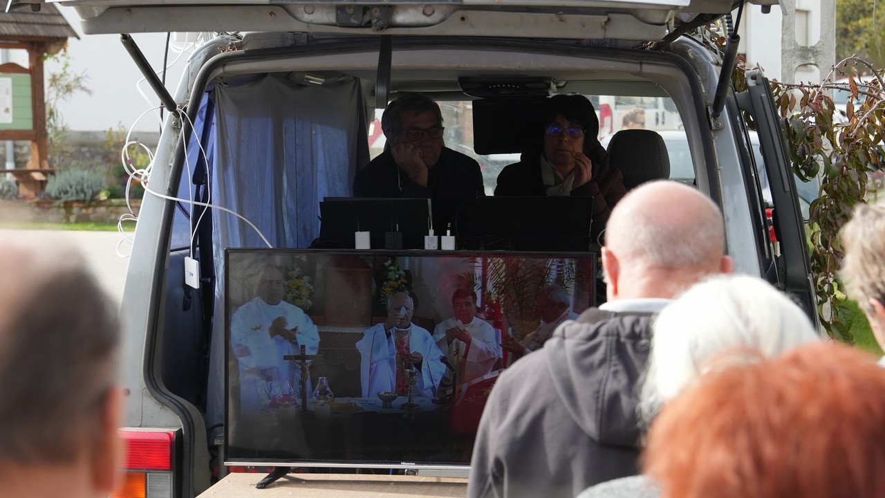 Szekely bucsu Kismanyok 120