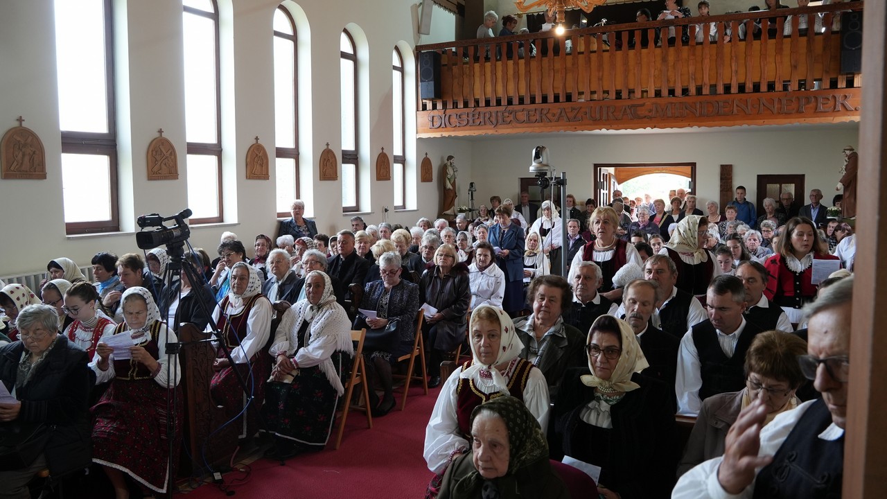 Szekely bucsu Kismanyok 146