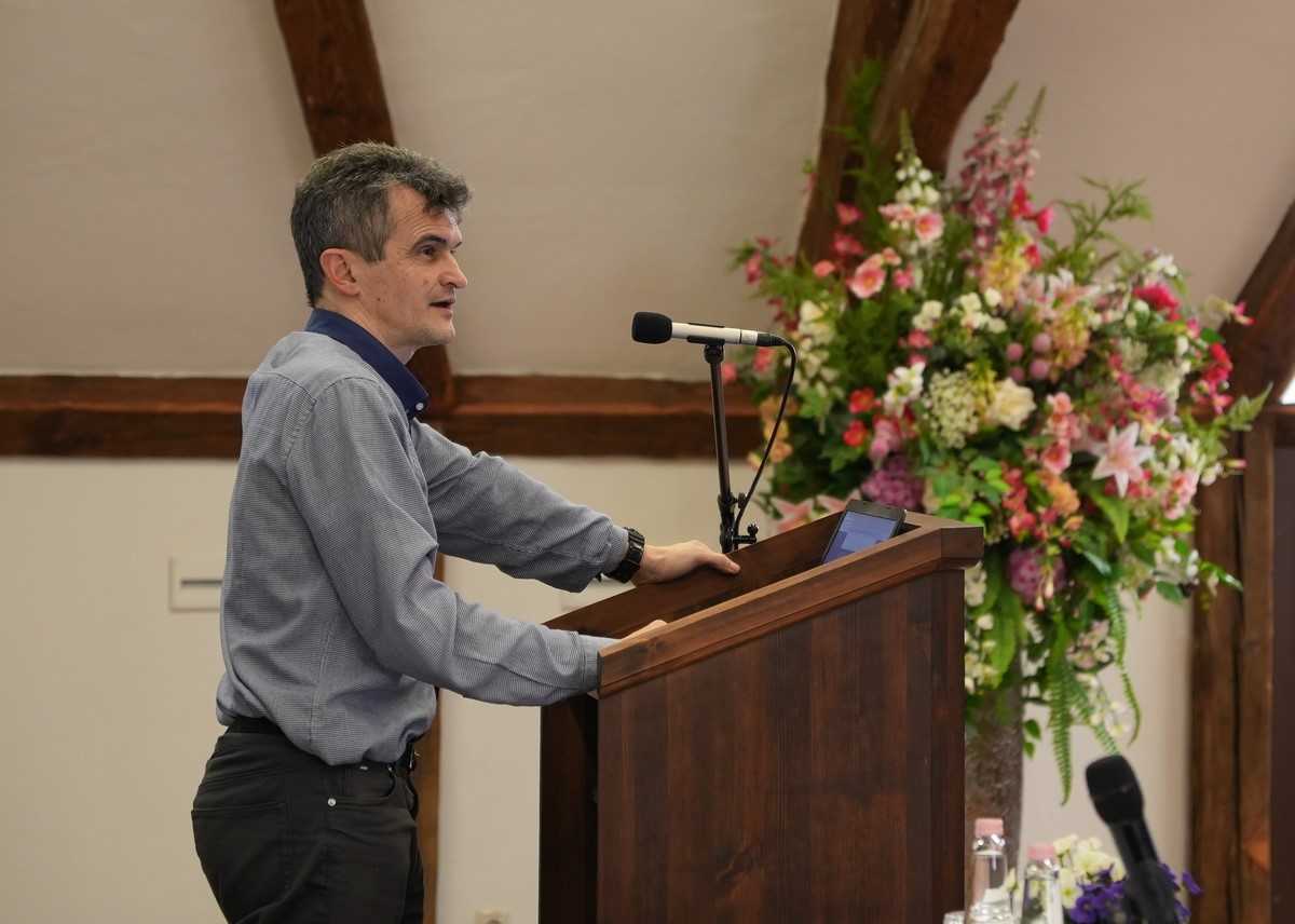 Ferfitalalkozo 5 Pecs 18