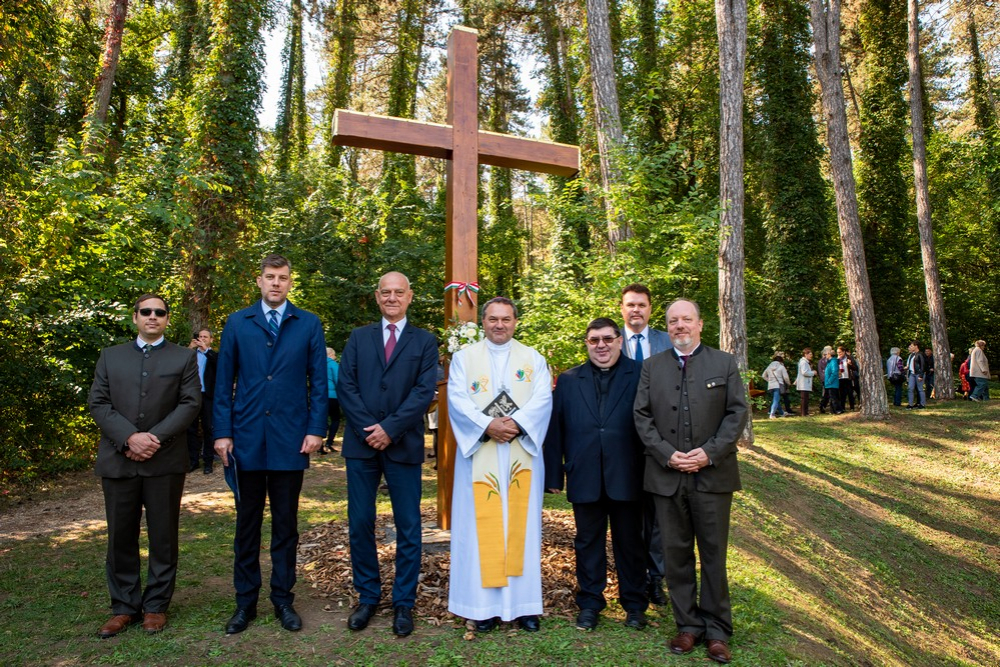 152 Tamasi kereszt megaldasa 63