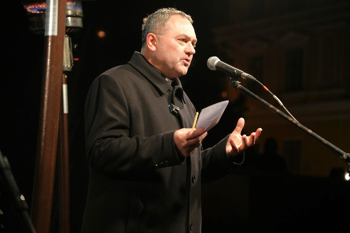 Gyertyagyujtas 221217 06