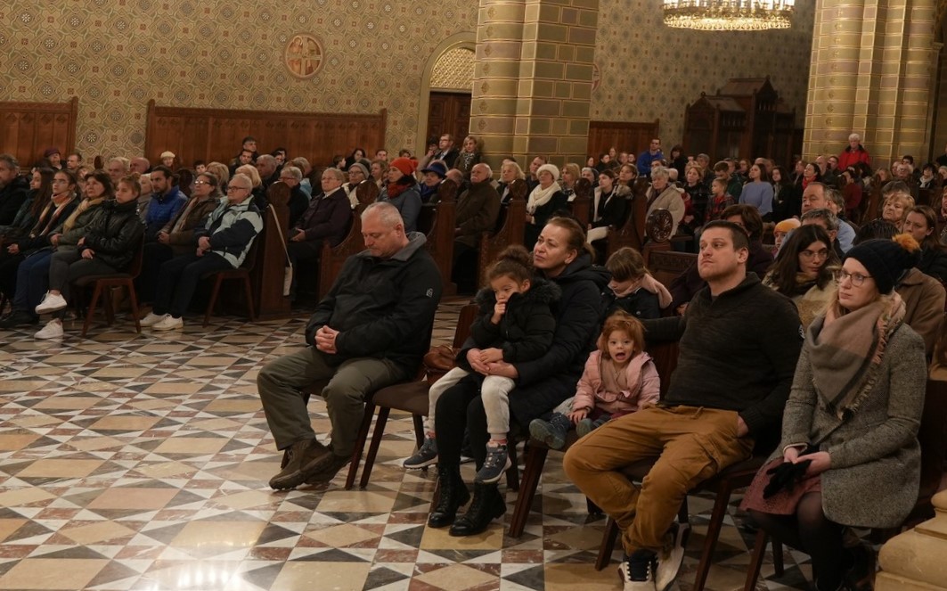 Szent Csalad 2022 03