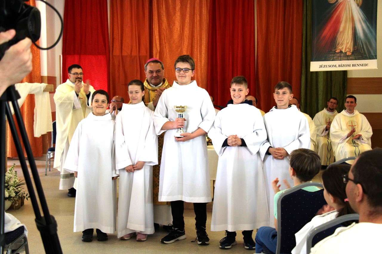 Ministransnap Tamasi 392