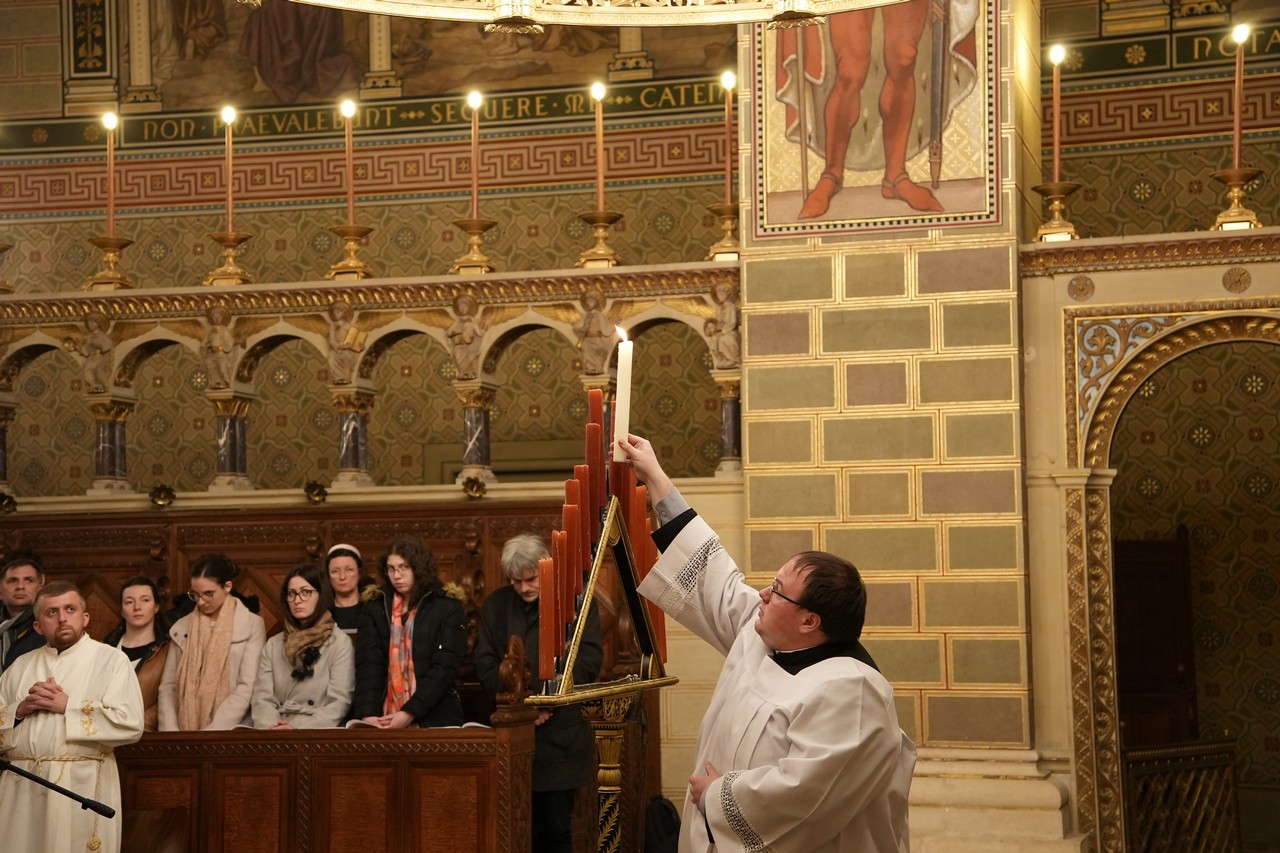 Sotetzsolozsma 2023 24