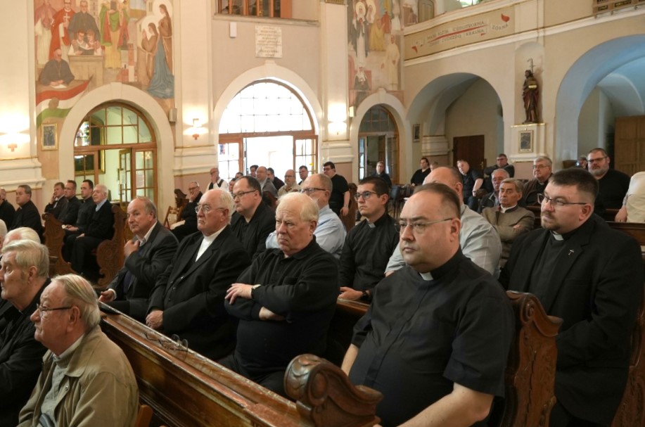 609 Papi talalkozo 20230523 05