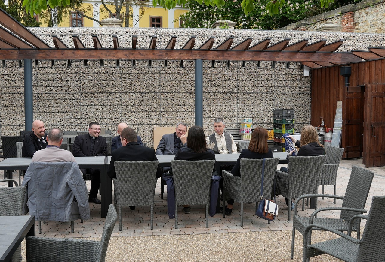 Rozsakert megaldasa 18