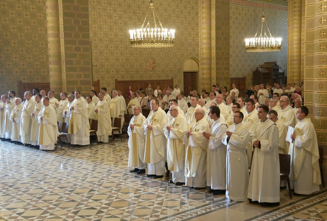 Diakonusszenteles 012