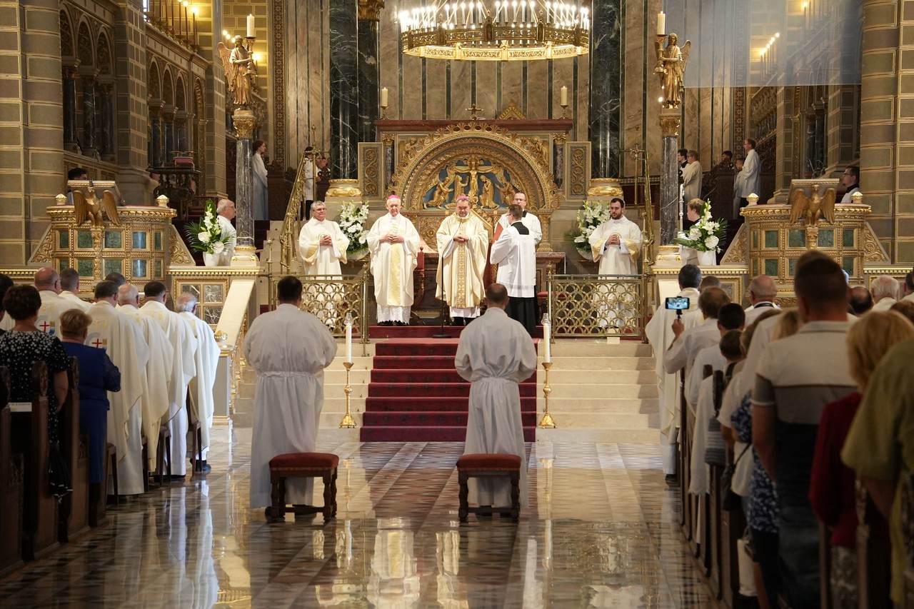 Diakonusszenteles 015