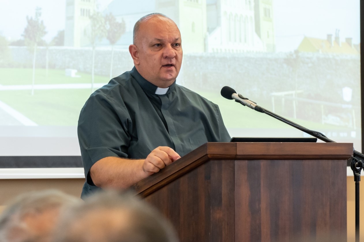 Ferfitalalkozo Pecs szept 07