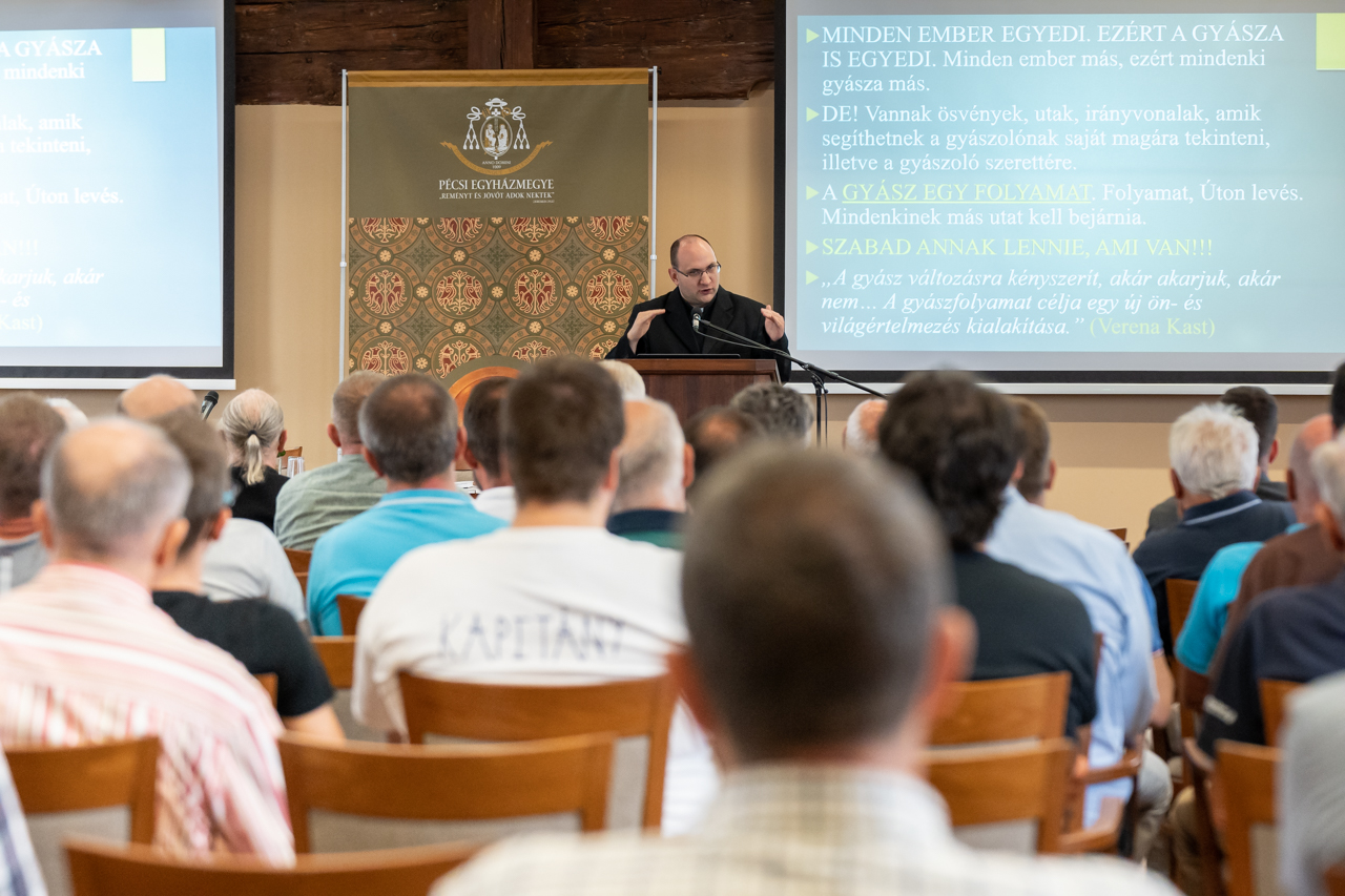 Ferfitalalkozo Pecs szept 19