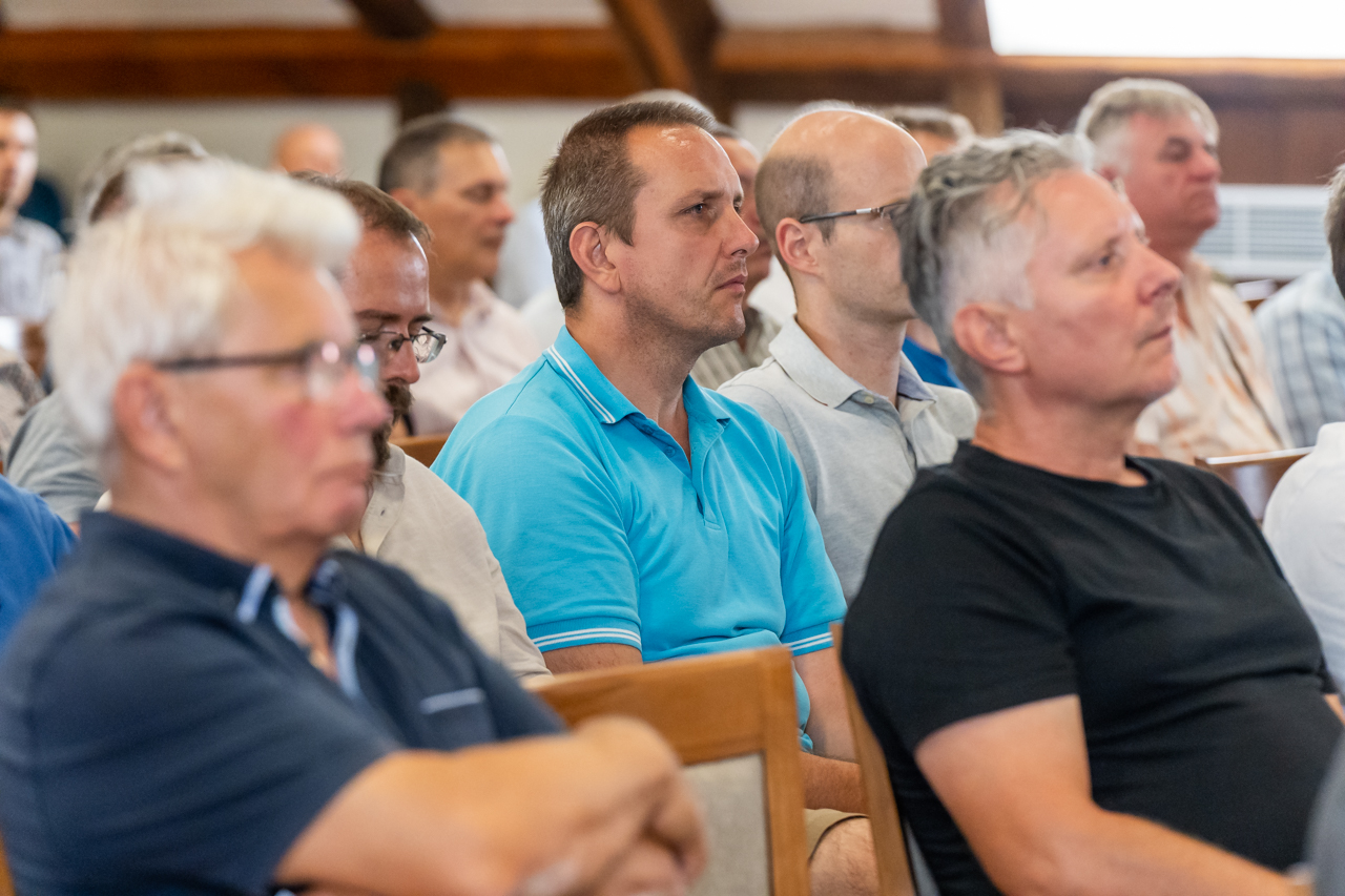 Ferfitalalkozo Pecs szept 21