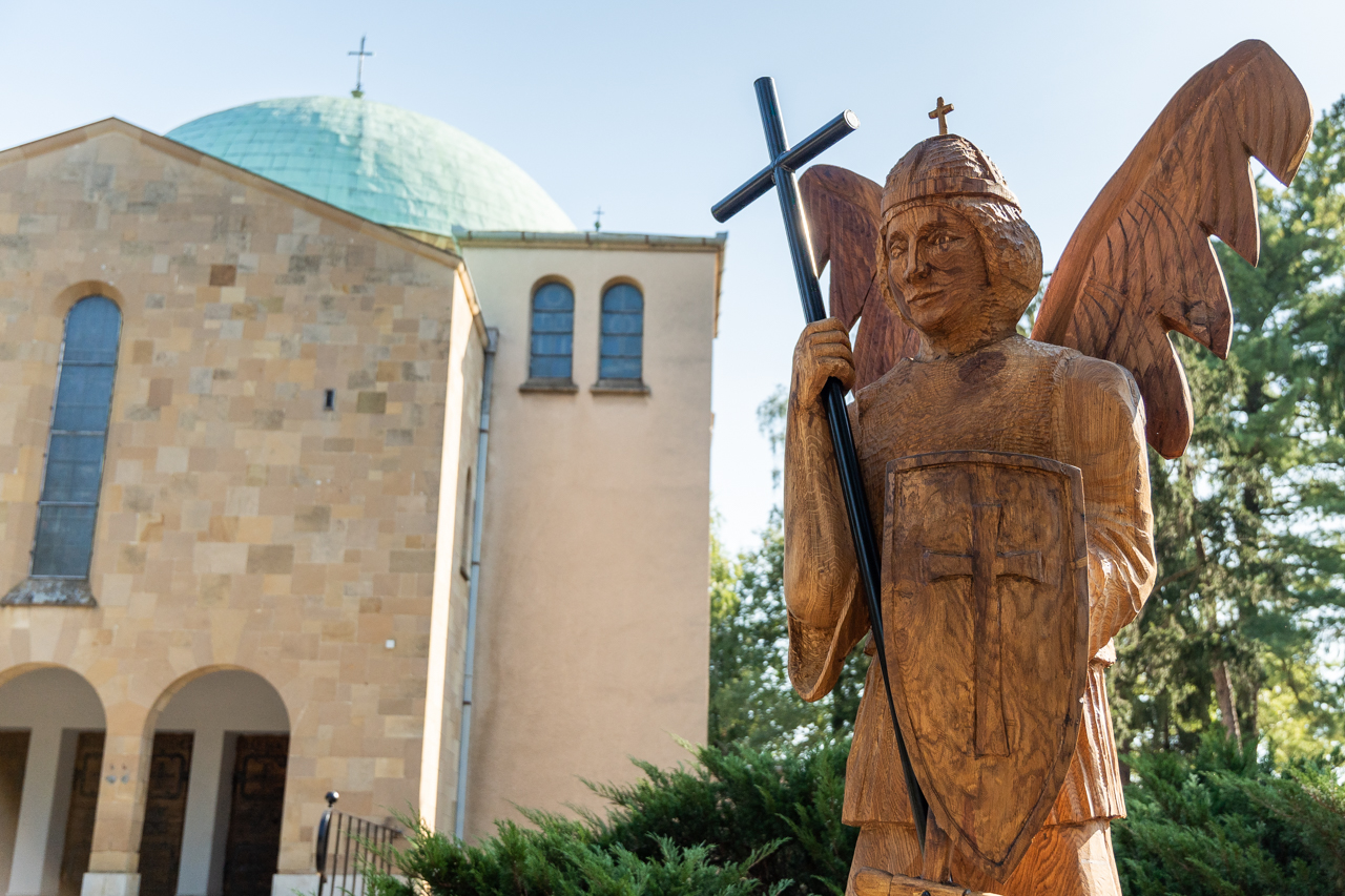 Szent Mihaly szobor 31