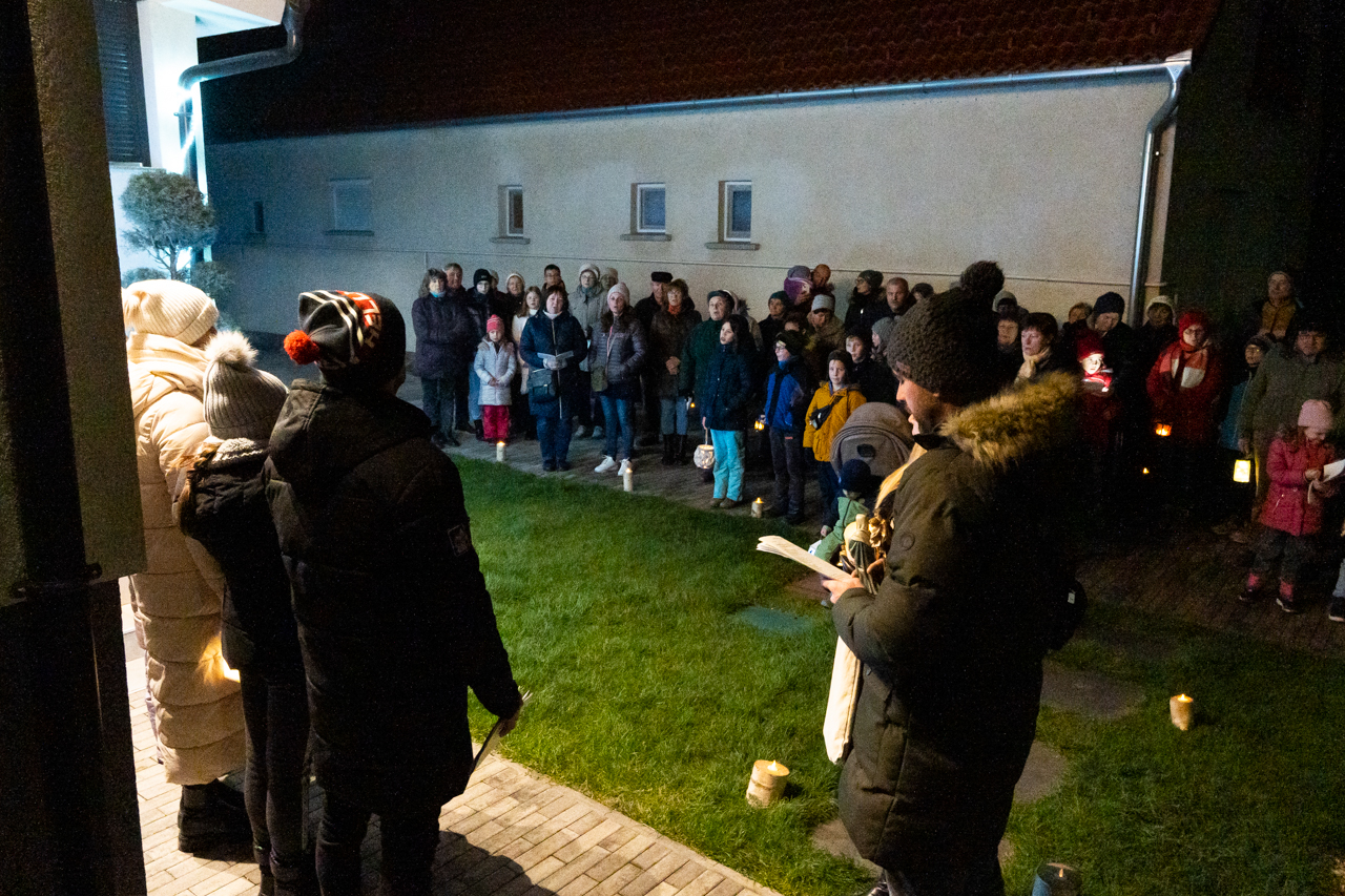 2023 12 19 himeshaza 08