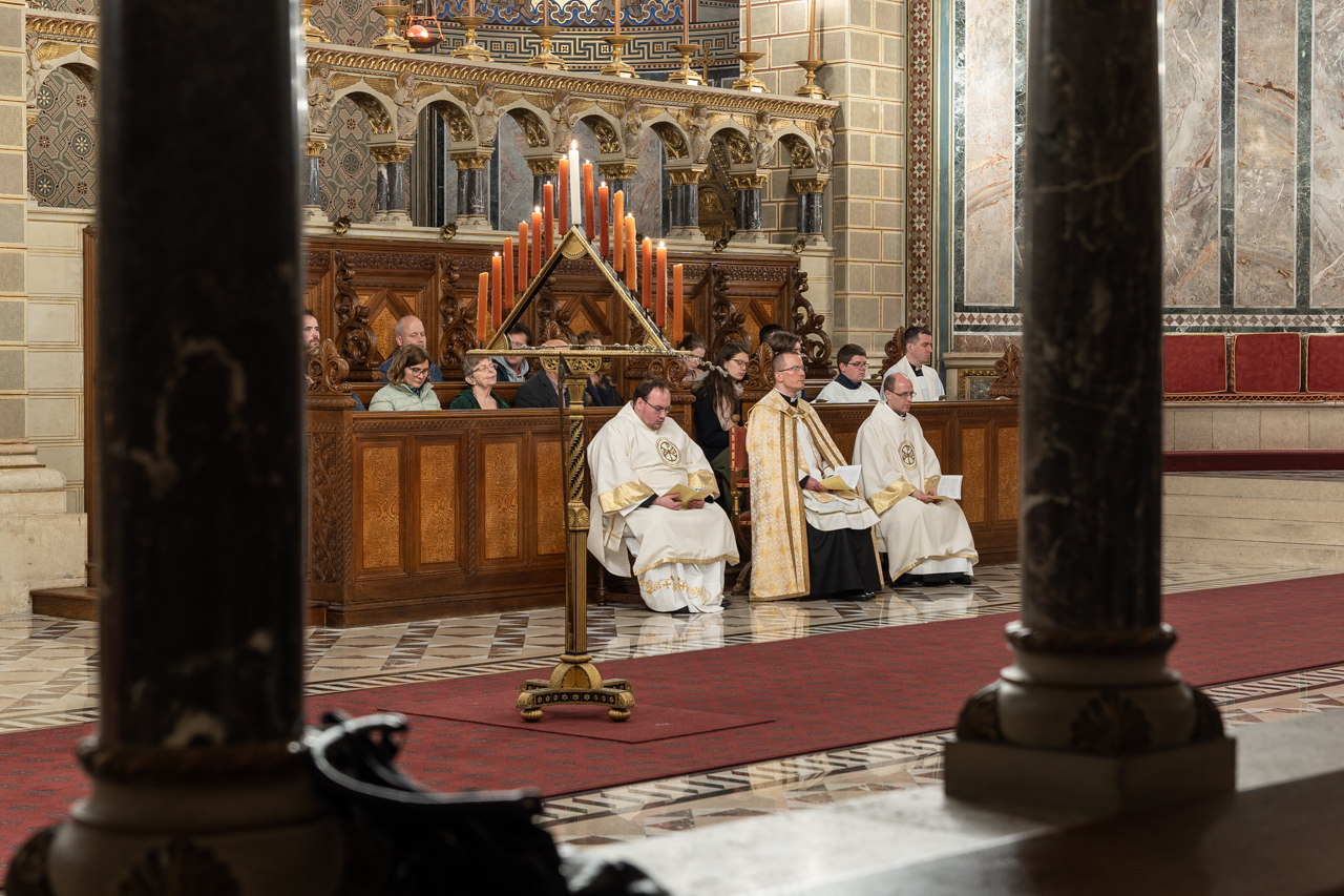 2024 03 27 sotetzsolozsma 17