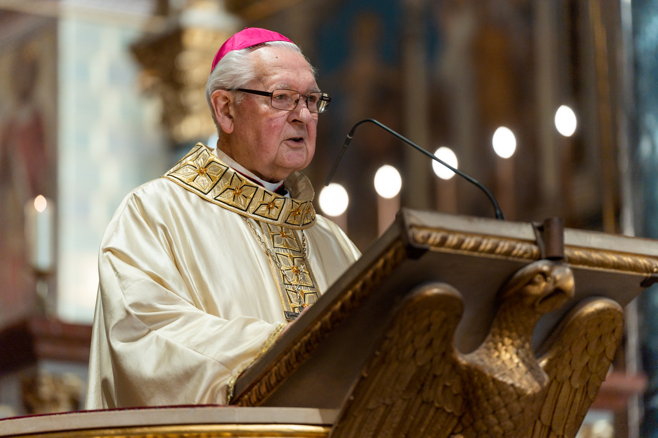 2024 04 12 elhunyt puspokok 13