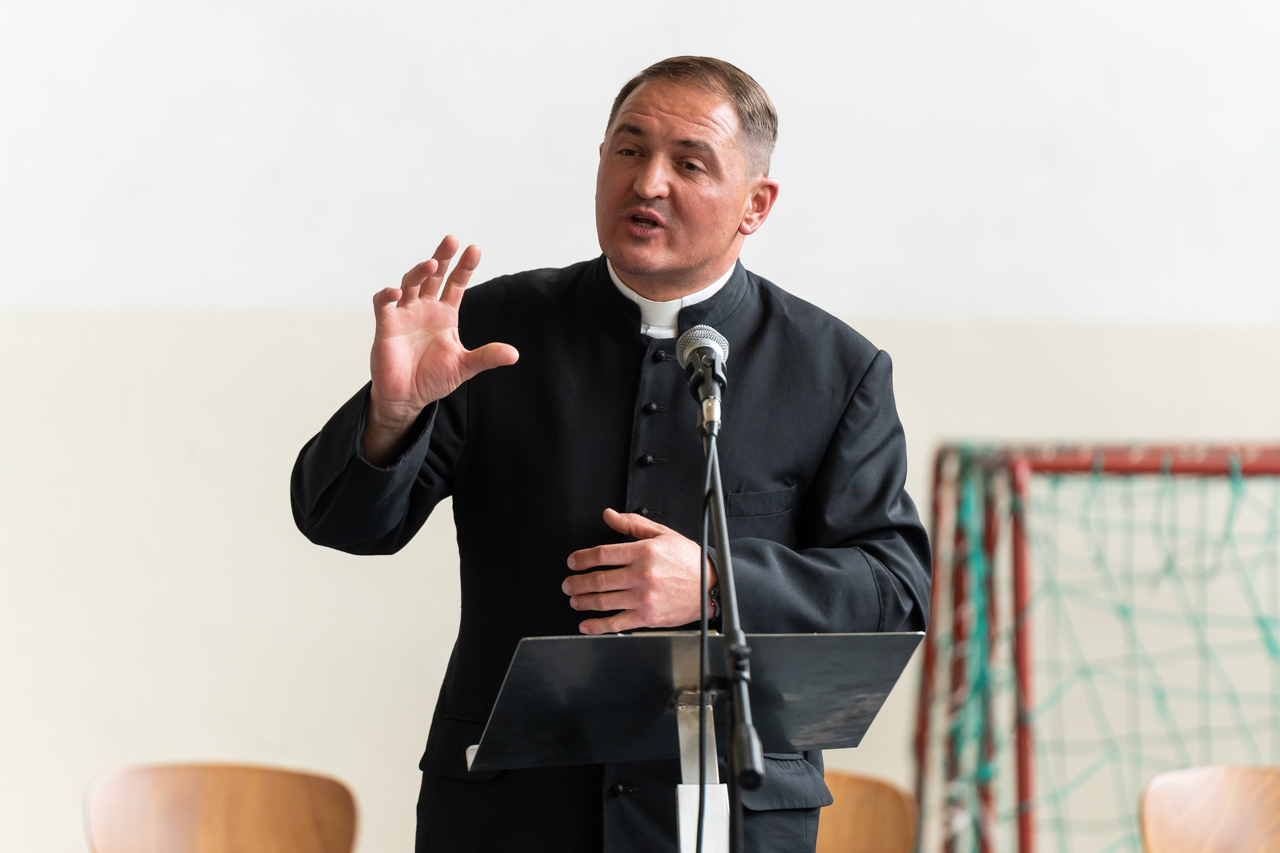 2024 04 21 lelki delutan paks 13