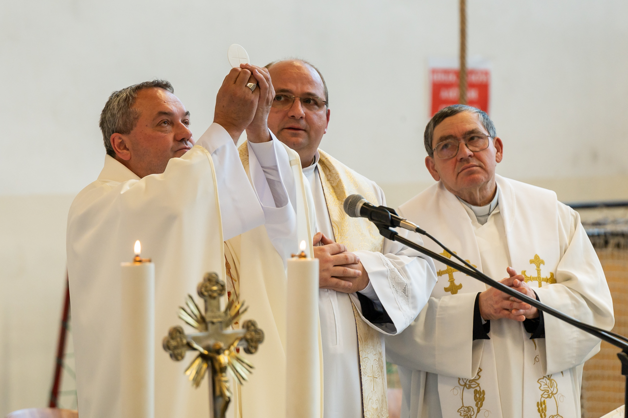 2024 04 21 lelki delutan paks 53