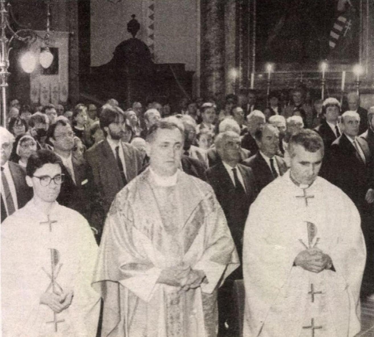 UjEmber 1994 06 05 265 265