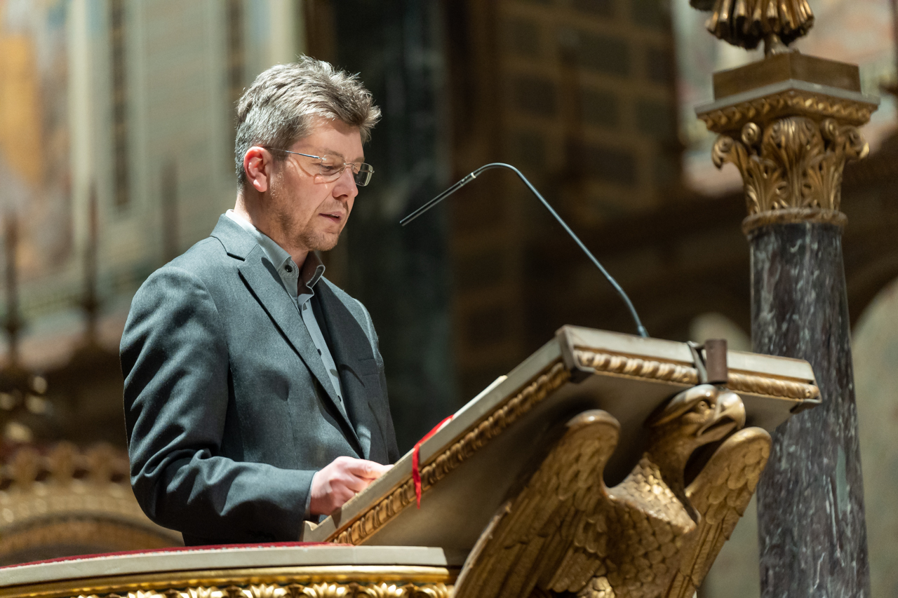 2025 04 19 nagyszombat 38