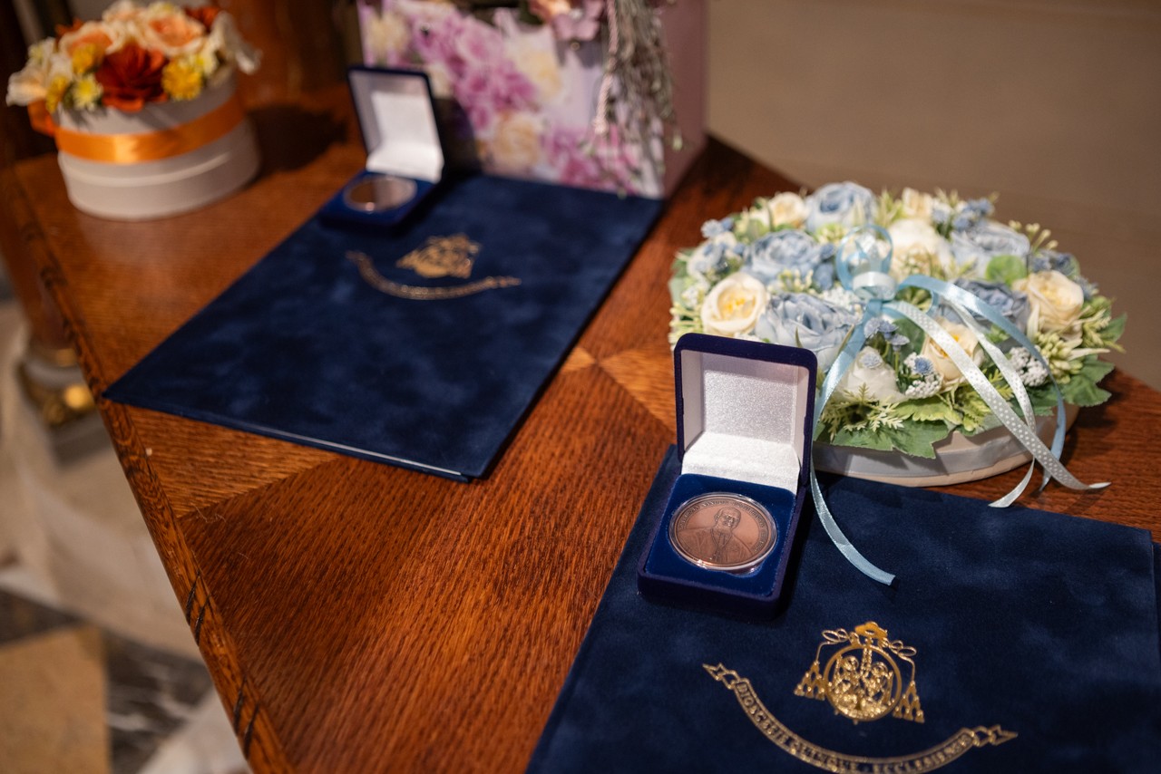 hitoktatoi tedeum060