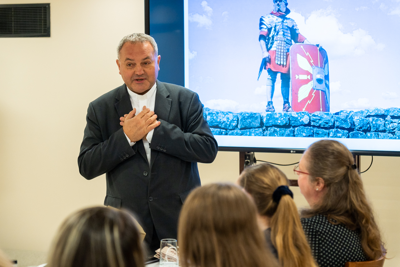 2025 11 13 fiatal felnott forum 03