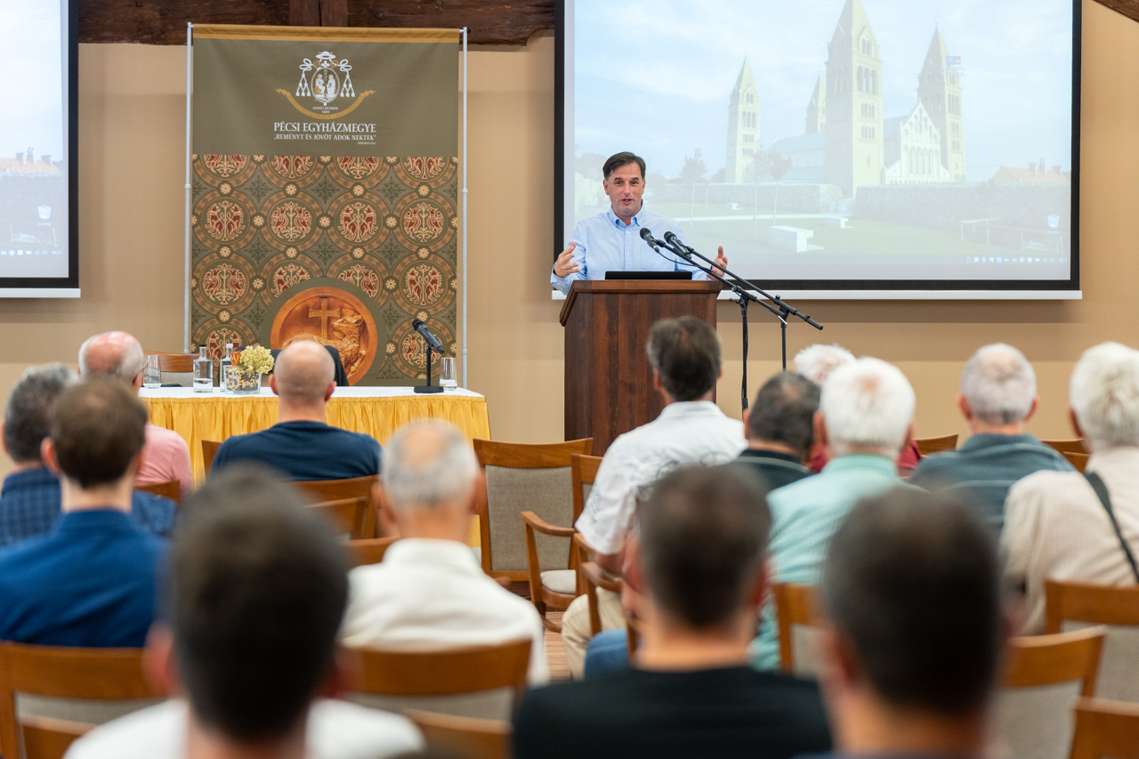 2025_09_19_ferfitalalkozo_pecs_22.jpg
