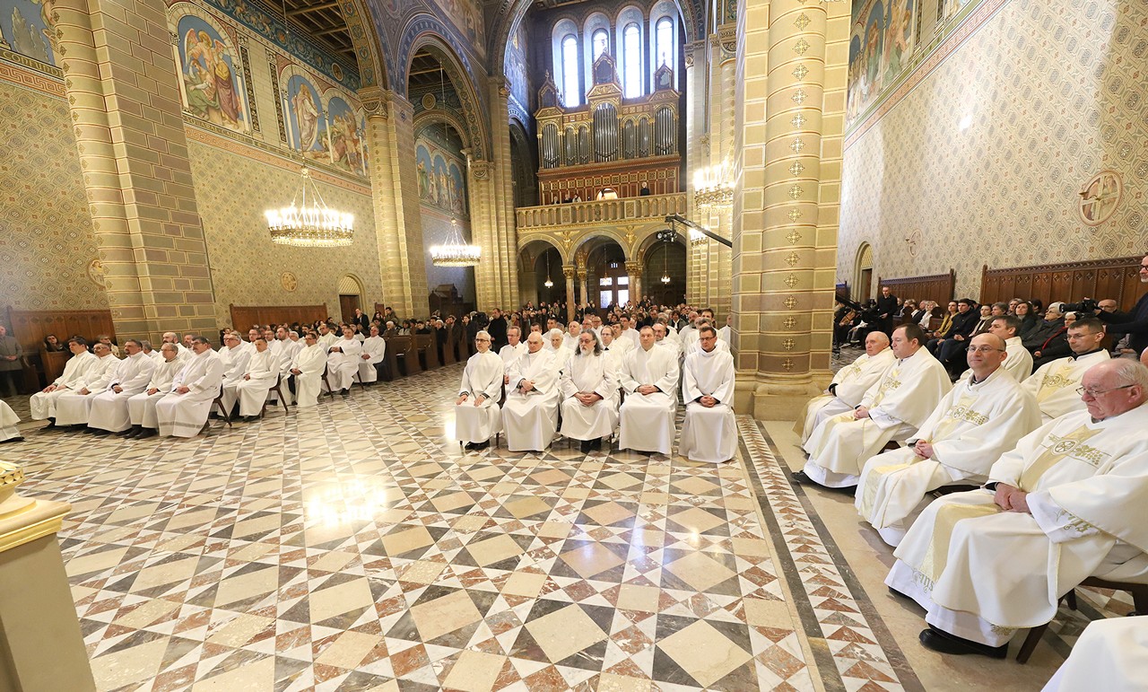 26 02 18 lektoravatas060