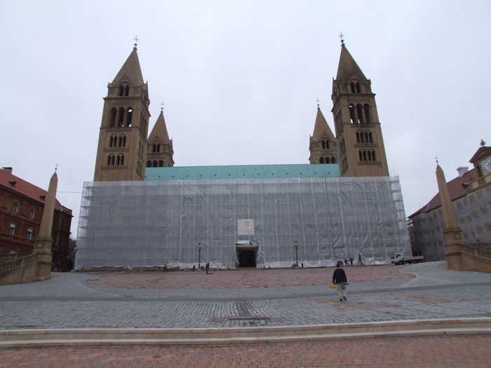 A Bazilika felállványozva