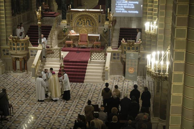 Mindenszentek-2021-16.jpg