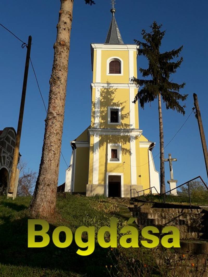 Bogdása_templomkulso.jpg