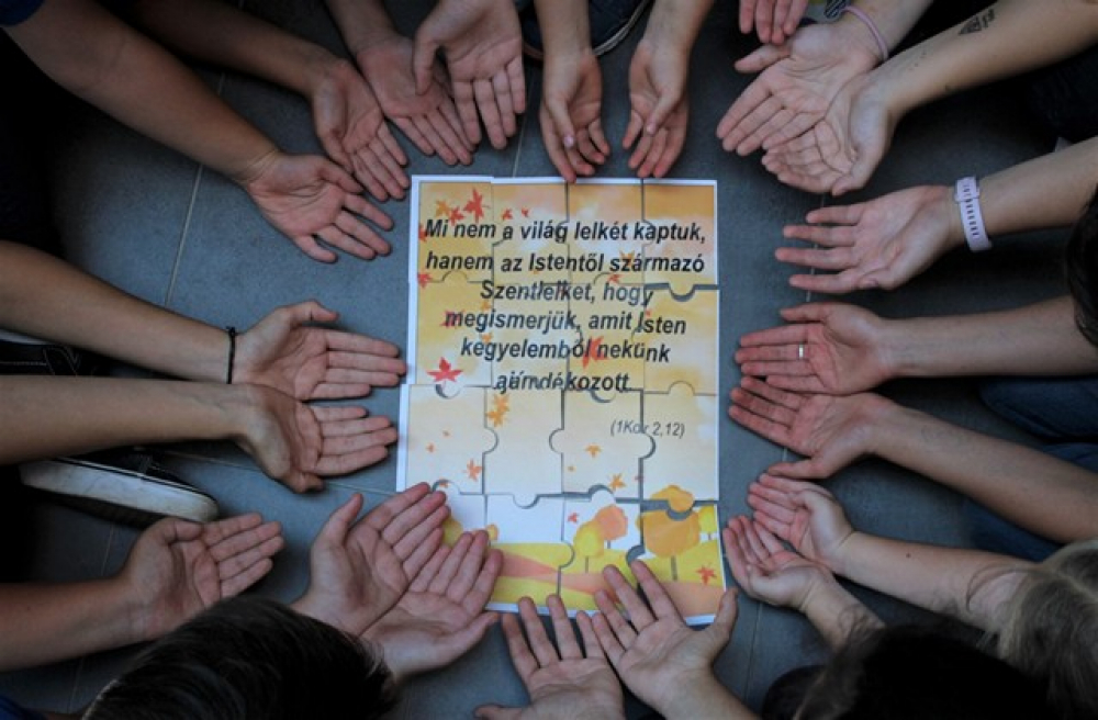 186 Komlo fiatalok 7