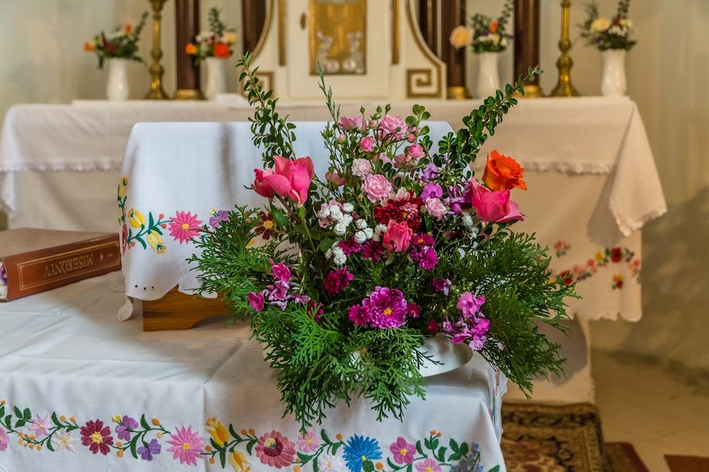 361 godisa templom viragkoltemeny