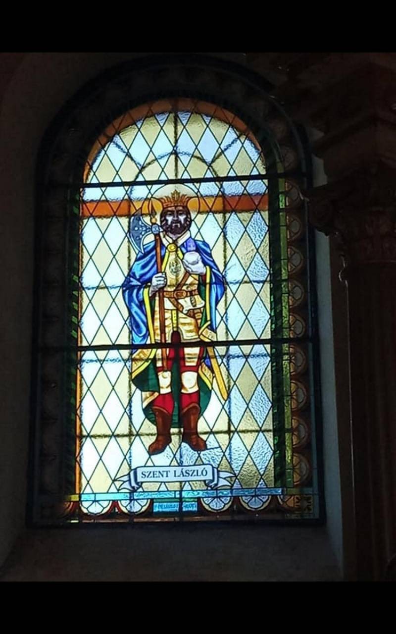 vasarosdombo_szent_laszlo_ablak.jpg