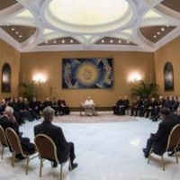 2018. Az évet az egyházi személyek kiskorúakkal szembeni visszaéléseivel kapcsolatos botrányok fémjelzik. A pápa pedofíliával szembeni harcának egyik legnagyobb visszhangot kiváltó eseménye a chilei püspökök összehívása a Vatikánban. A találkozó a teljes 