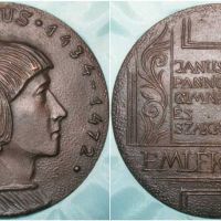 Soltra Elemér Janus Pannonius Gimnázium és Szakközépiskola emlékérme (Forrás: Pécsi Janus Pannonius Gimnázium facebook)
